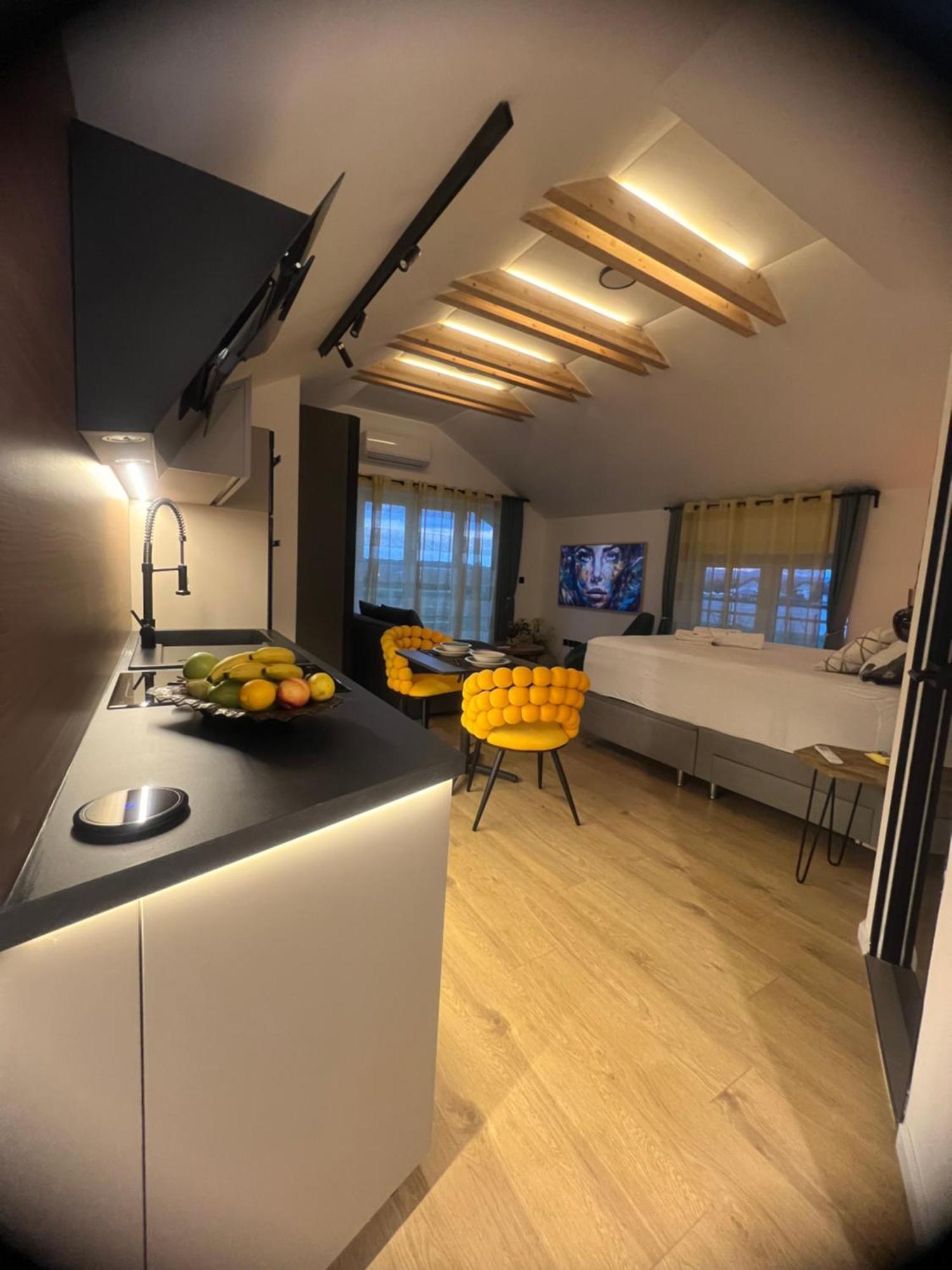 Nova Luxury Design Ξενοδοχείο Jezdovec Εξωτερικό φωτογραφία