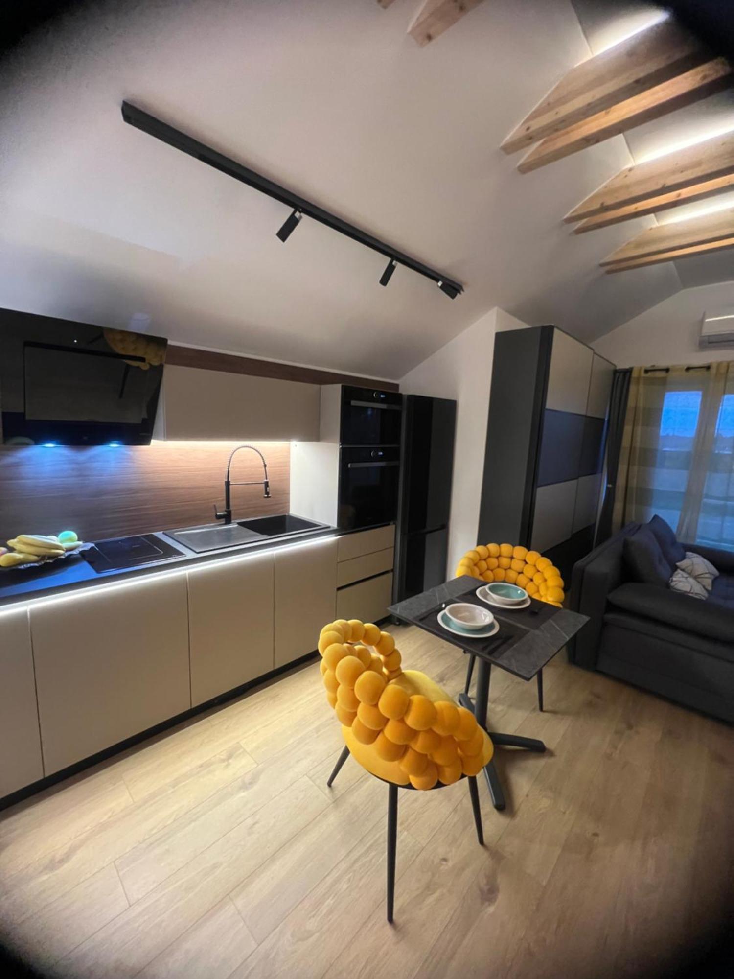 Nova Luxury Design Ξενοδοχείο Jezdovec Εξωτερικό φωτογραφία