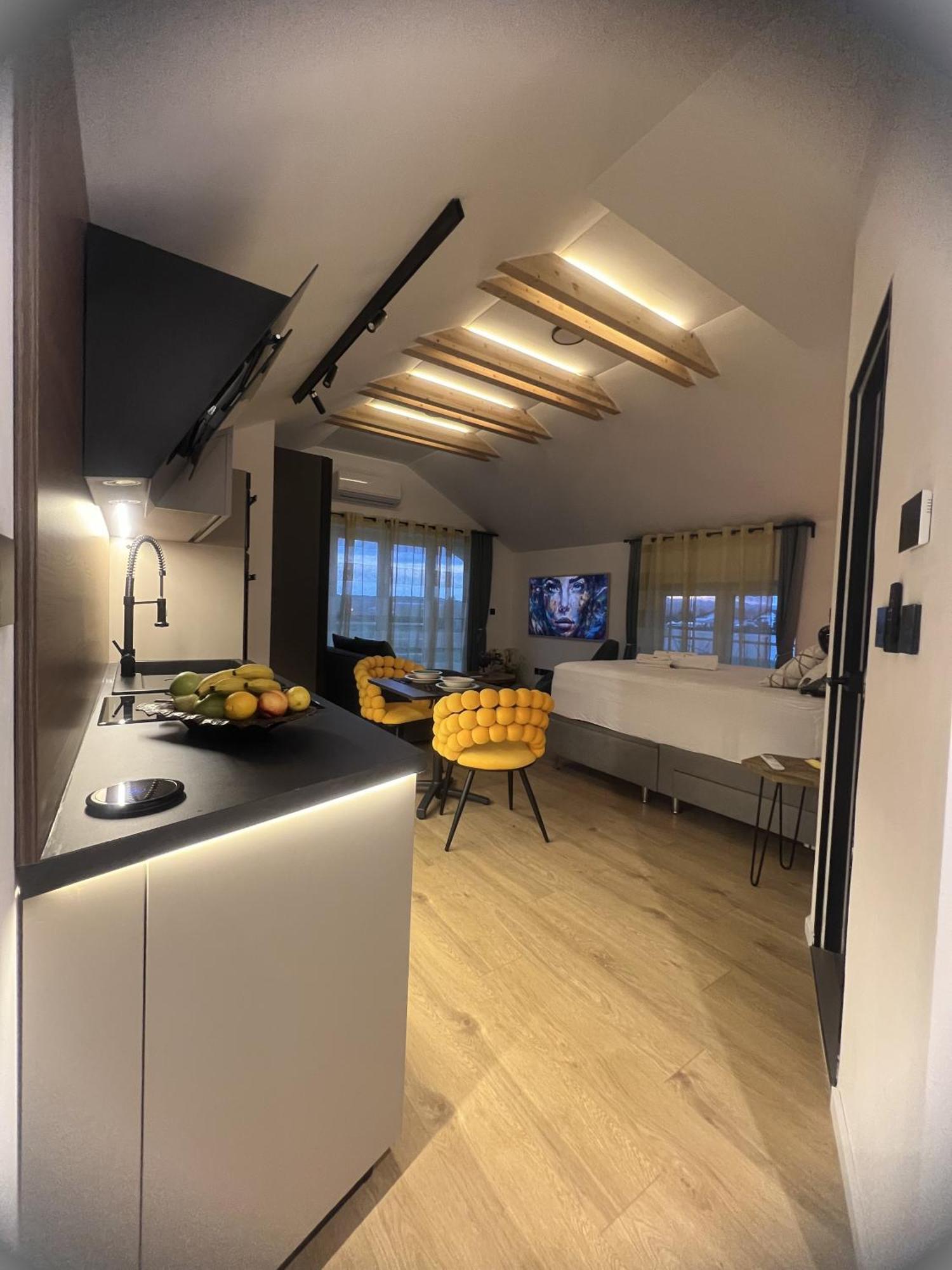 Nova Luxury Design Ξενοδοχείο Jezdovec Εξωτερικό φωτογραφία